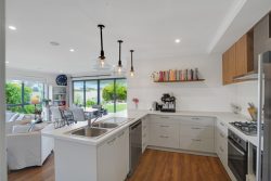 14 Wade St, Hamilton VIC 3300, Australia