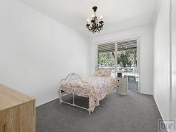 142 Whittaker Ln, Howlong NSW 2643, Australia