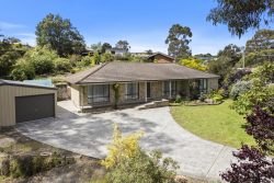 1 Willowbend Rd, Kingston TAS 7050, Australia