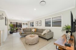 15 Wilton Grove, Woongarrah NSW 2259, Australia