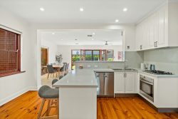 3 Wongala Ave, Glenelg North SA 5045, Australia