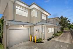 Unit 2/19 Basil St Newport VIC 3015, Australia