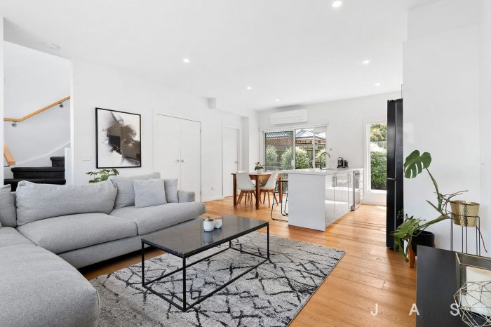 Unit 2/19 Basil St Newport VIC 3015, Australia