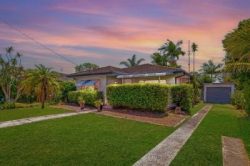 6 Boronia Ave, Woy Woy NSW 2256, Australia