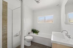 6 Boronia Ave, Woy Woy NSW 2256, Australia