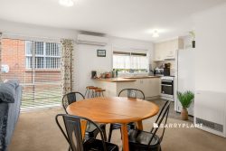 Unit 4/116 Burke St, Warragul VIC 3820, Australia