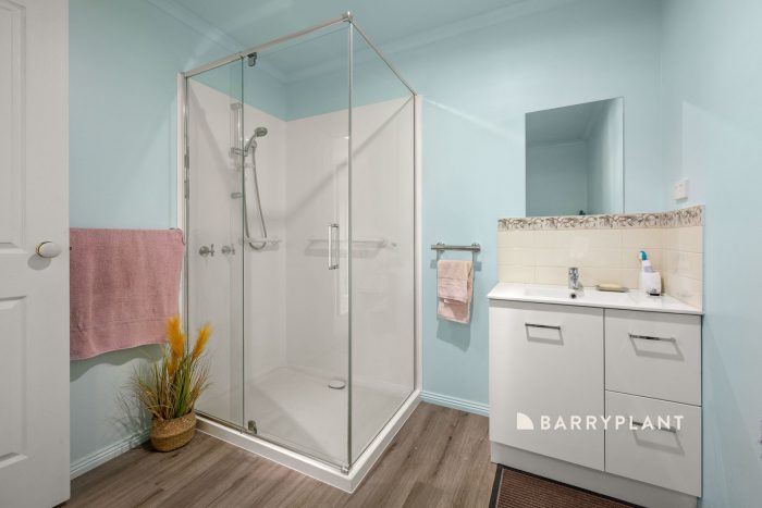 Unit 4/116 Burke St, Warragul VIC 3820, Australia