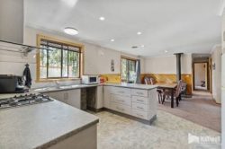 1 Camborne Dr, Acacia Hills TAS 7306, Australia