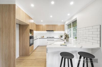 43 Cambrian Cres, Wheelers Hill VIC 3150, Australia