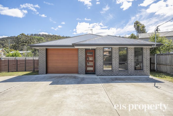 5 Challis Cres, Deep Bay TAS 7112, Australia