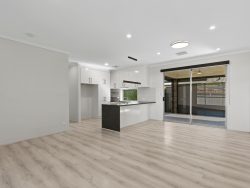 35 Chappel Ave, Morphett Vale SA 5162, Australia
