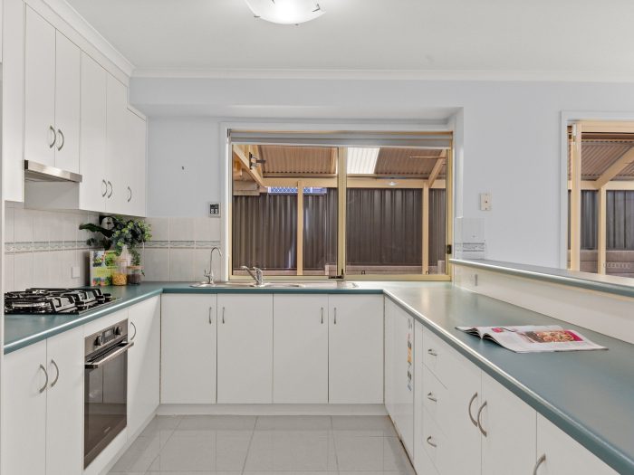 4 Chynoweth Ave, Hackham SA 5163, Australia