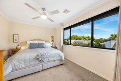 Unit 19/9 Coral Dr, Jerrabomberra NSW 2619, Australia