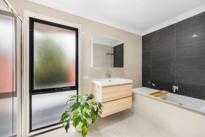 Unit 19/9 Coral Dr, Jerrabomberra NSW 2619, Australia