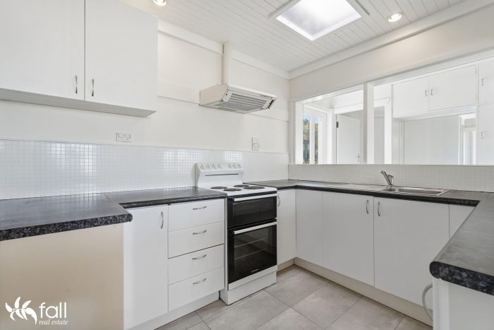10 Corby Ave, West Hobart TAS 7000, Australia