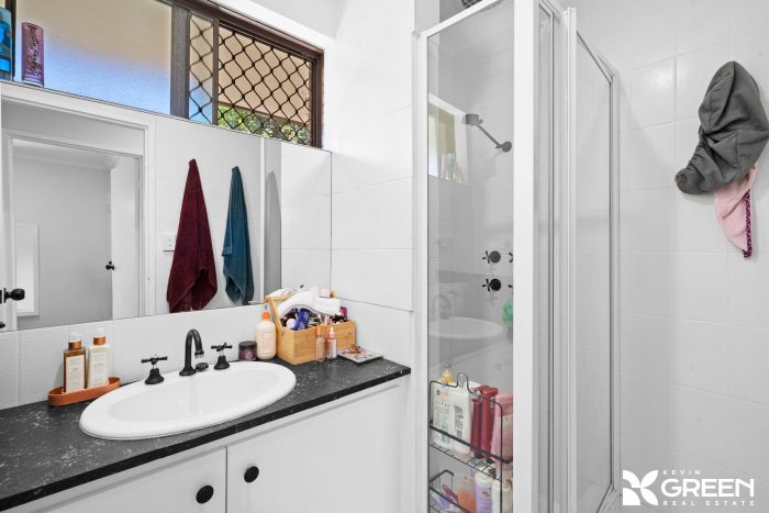 Unit 4/17 Creery St, Dudley Park WA 6210, Australia