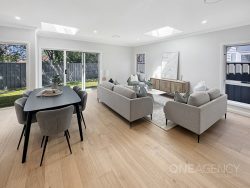 4 Crestwood Dr, Goulburn NSW 2580, Australia