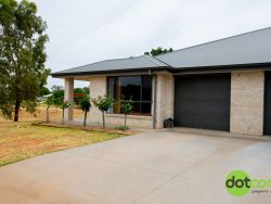 10 Drysdale Cl, Dubbo NSW 2830, Australia