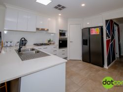 10 Drysdale Cl, Dubbo NSW 2830, Australia