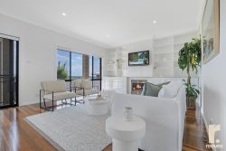 39 Dudley Rd, Charlestown NSW 2290, Australia