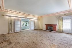 12 Elwin St, Peakhurst NSW 2210, Australia