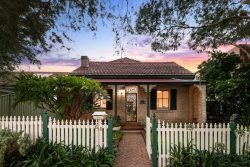 61 Bayview St, Bexley NSW 2207, Australia