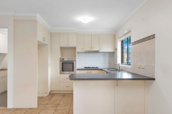 Unit 1/122 Fergus Rd, Karabar NSW 2620, Australia