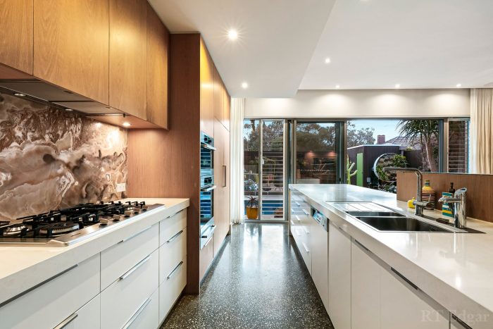 20 Foam St, Elwood VIC 3184, Australia