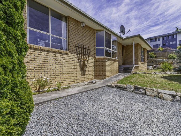 22 Frankcomb St, Huonville TAS 7109, Australia