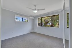 5 Crispin Dr, Mount Pleasant QLD 4740, Australia