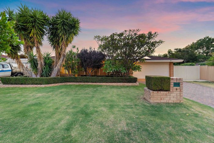 5 Gaze Ct, Armadale WA 6112, Australia