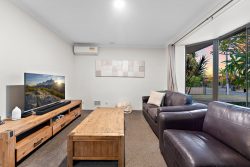 5 Gaze Ct, Armadale WA 6112, Australia