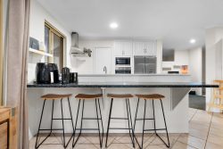 5 Gaze Ct, Armadale WA 6112, Australia