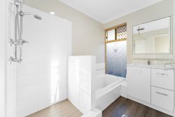 5 Gaze Ct, Armadale WA 6112, Australia