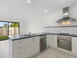 1 George St, O’Sullivan Beach SA 5166, Australia