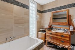 40 Glenlusk Rd, Berriedale TAS 7011, Australia