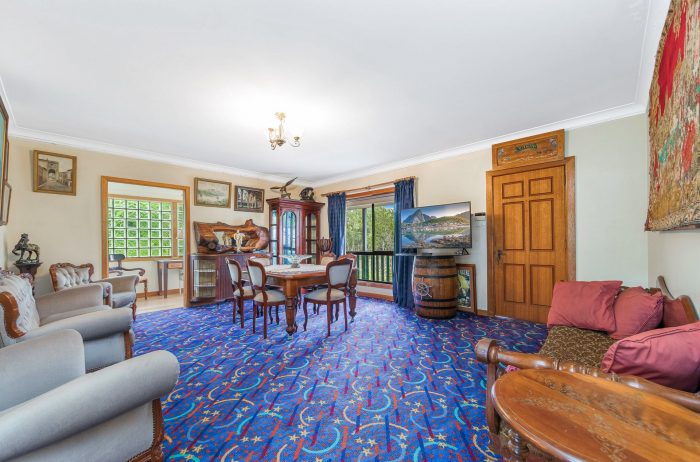 18 Golding Grove, Wyong NSW 2259, Australia