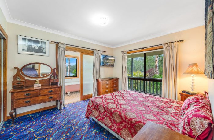 18 Golding Grove, Wyong NSW 2259, Australia