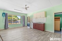17 Hackett St Mandurah WA 6210, Australia