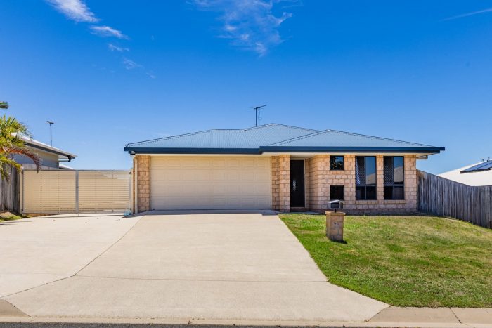 29 Hawkins St, Bucasia QLD 4750, Australia