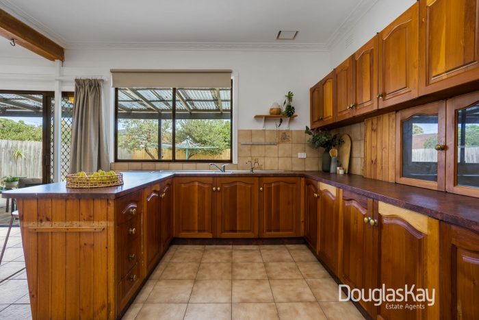 19 Helene St, Ardeer VIC 3022, Australia