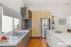 16 Henry St, Devonport TAS 7310, Australia