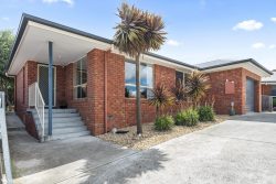Unit 5/26 Henty Cl, Old Beach TAS 7017, Australia