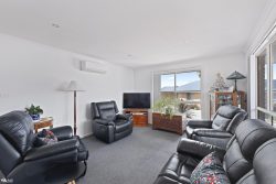 Unit 5/26 Henty Cl, Old Beach TAS 7017, Australia