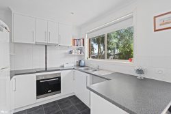 Unit 5/26 Henty Cl, Old Beach TAS 7017, Australia