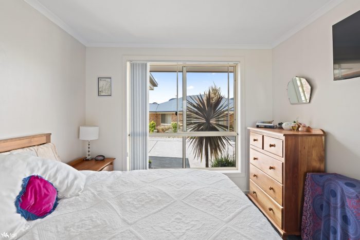 Unit 5/26 Henty Cl, Old Beach TAS 7017, Australia
