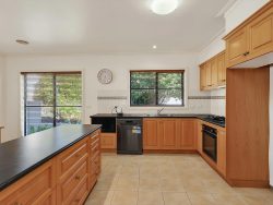 12 Rosemary Ct, Warrnambool VIC 3280, Australia