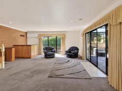 12 Rosemary Ct, Warrnambool VIC 3280, Australia