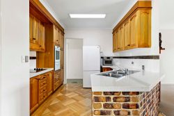 32 Honiton St, Torquay QLD 4655, Australia