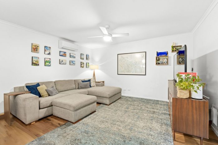 12 Deavey Ct, Altona VIC 3018, Australia